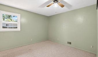 111 Highland Acres Dr, Boiling Springs, SC 29316