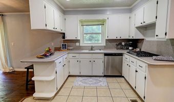 202 Christopher Dr, Abbeville, AL 36310