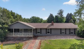 414 Holly Hills Dr, Altavista, VA 24517
