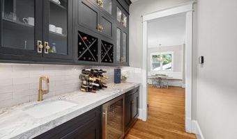 3403 JOHN MARSHALL Dr, Arlington, VA 22207