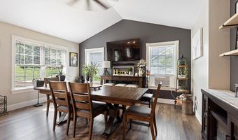 15 Fieldstone Dr, Augusta, ME 04330
