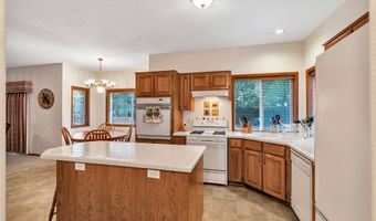 7829 SW 174TH Pl, Beaverton, OR 97007
