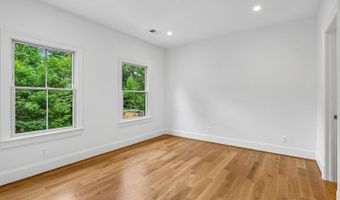 7926 BOLLING Dr, Alexandria, VA 22308