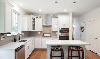 152 Edenton Dr, Barnegat, NJ 08005