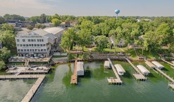 164 Park Pl, Arnolds Park, IA 51331
