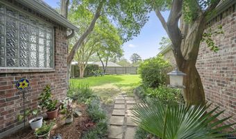 1532 Plantation Oak Dr, Baton Rouge, LA 70810