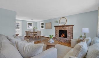 6 Acre Ave, Barrington, RI 02806