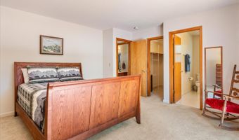 2661 Grenoble Dr, Arnold, CA 95223