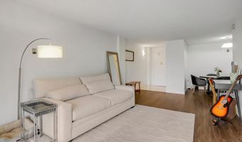 5300 HOLMES RUN Pkwy 417, Alexandria, VA 22304