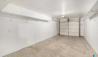 410 N 9th Ave, Brandon, SD 57005