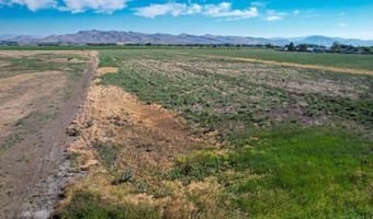 19561 Queens Crown Rd, Carey, ID 83320