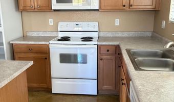 2401 E PEACH TREE Dr, Chandler, AZ 85249