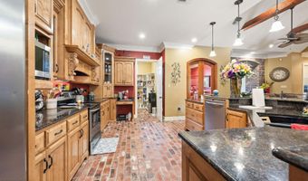 2073 Main Hwy, Arnaudville, LA 70512
