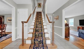 86 KNICKERBOCKER Dr, Belle Mead, NJ 08502