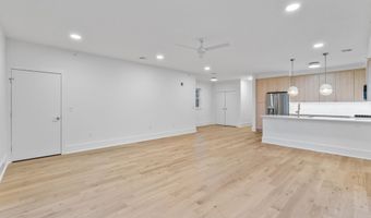 525 AVENUE E 3, Bayonne, NJ 07002