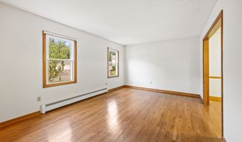 14 Colonial Ct, Cheshire, CT 06410