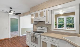8531 General Grant Ln, Affton, MO 63123