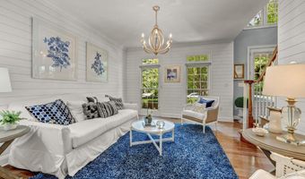 24165 SPRING MEADOW Cir, Aldie, VA 20105