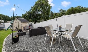 12 Hidden Valley Ln, Lincoln, RI 02865