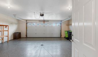 2354 E PLANK Cir B, Appleton, WI 54915