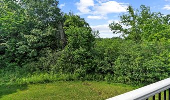 3048 N Spurway Dr, Ann Arbor, MI 48105