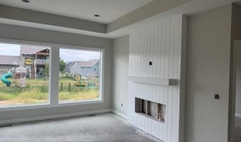 5428 Greene St, Ames, IA 50014