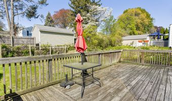 181 Sampson St, Bridgeport, CT 06606