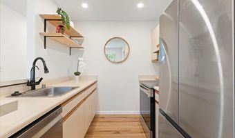 160 KEONEKAI Rd 18-204, Kihei, HI 96753