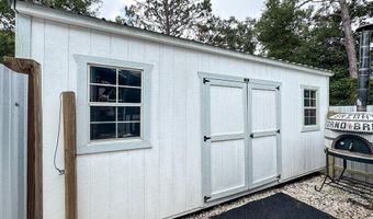 242 15th St, Apalachicola, FL 32320