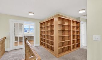 255 Scenic Dr, Ashland, OR 97520