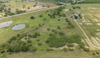 1764 E LOOP 1604 S, Adkins, TX 78101