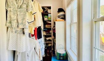 40 Ellis Ct, Bangor, ME 04401