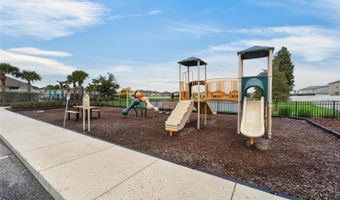 5119 WHITE CHICORY Dr, Apollo Beach, FL 33572
