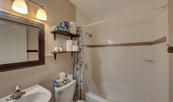 105 Canyon Dr, Alpine, TX 79830