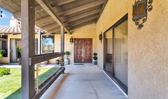 19678 Red Feather Rd, Apple Valley, CA 92307