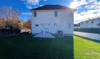 41 Follett St, East Providence, RI 02914