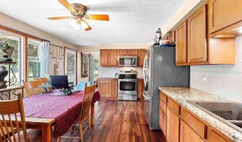 1900 OLDE CASALOMA Dr, Appleton, WI 54913