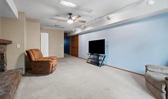 633 Kenwood Dr, Bartlesville, OK 74006