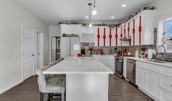 315 Parisen Ave, Bayville, NJ 08721