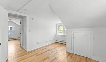 272 S Winooski Ave, Burlington, VT 05401