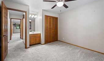 633 Kenwood Dr, Bartlesville, OK 74006