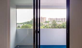 5911 EDSALL Rd 406, Alexandria, VA 22304