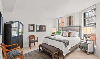 1201 N ROYAL St 214, Alexandria, VA 22314