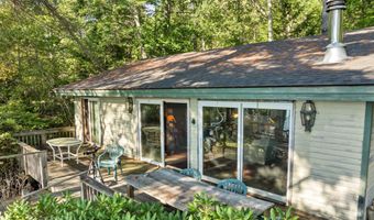 120 Big Barndoor Is, Alton, NH 03810