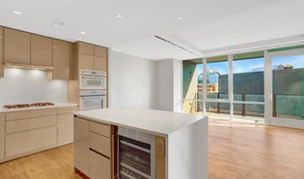 1781 N PIERCE St 1404, Arlington, VA 22209