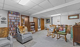17 Woodland Dr, Barre, VT 05641