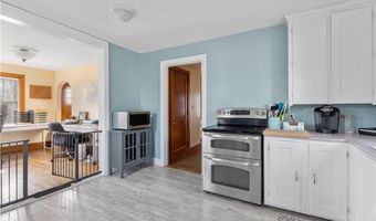 89 Sand Hill Cove Rd, Narragansett, RI 02882