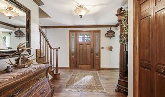 W2530 BROOKHAVEN Drive, Appleton, WI 54915