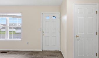 1075 Shady Lake Dr, Columbus, OH 43228