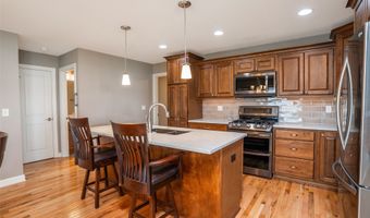 2801 SW Prairie Trail Pkwy, Ankeny, IA 50023